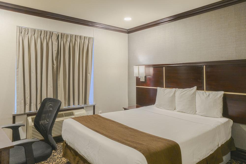 Woodbine Hotel and Suites Room Type - Standard Room, 1 Queen Bed, Non Smoking