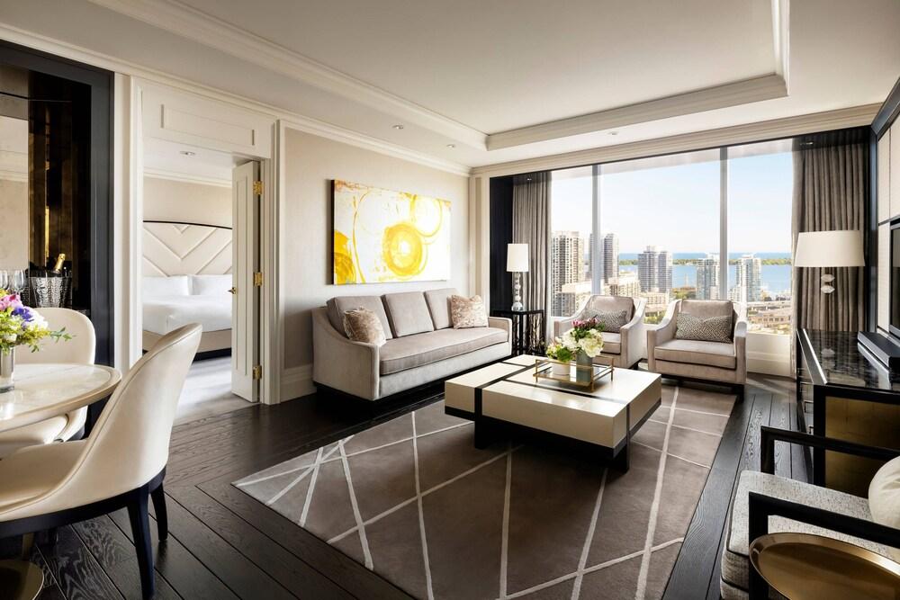 The Ritz-Carlton, Toronto Room Type - Executive Suite, 1 Bedroom