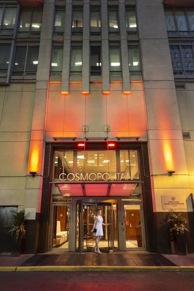 Executive Hotel Cosmopolitan Toronto - Tap to explore photos