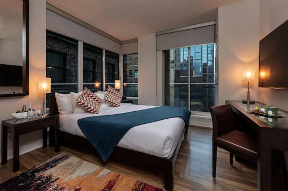 Executive Hotel Cosmopolitan Toronto Room Type - Studio Room