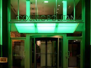 Executive Hotel Cosmopolitan Toronto - Tap to explore photos