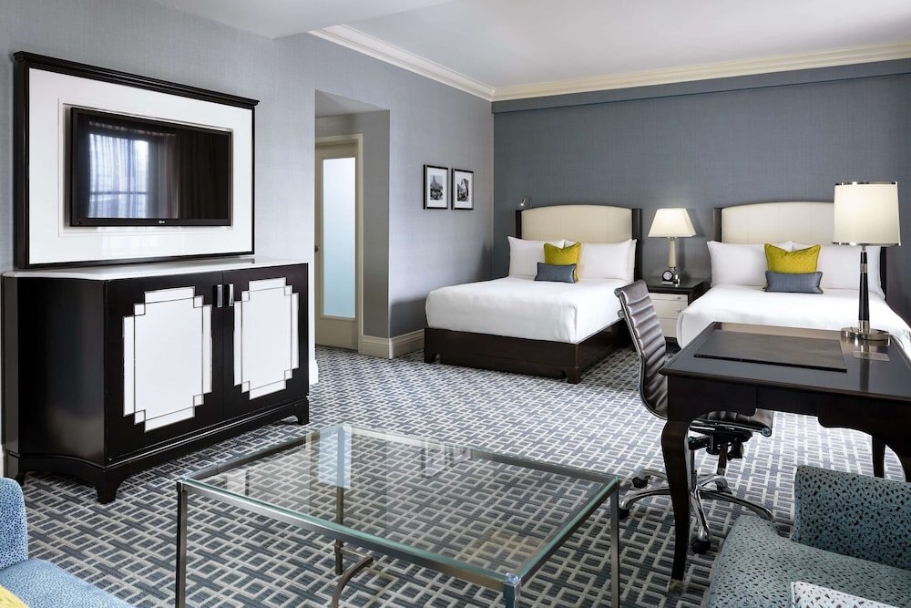 Fairmont Royal York Room Type - Signature Double Room, 2 Double Beds, Non Smoking Fairmont Royal York Room Type - Signature Double Room, 2 Double Beds, Non Smoking