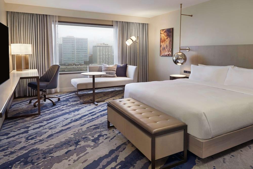 Hilton Toronto Room Type - King Room