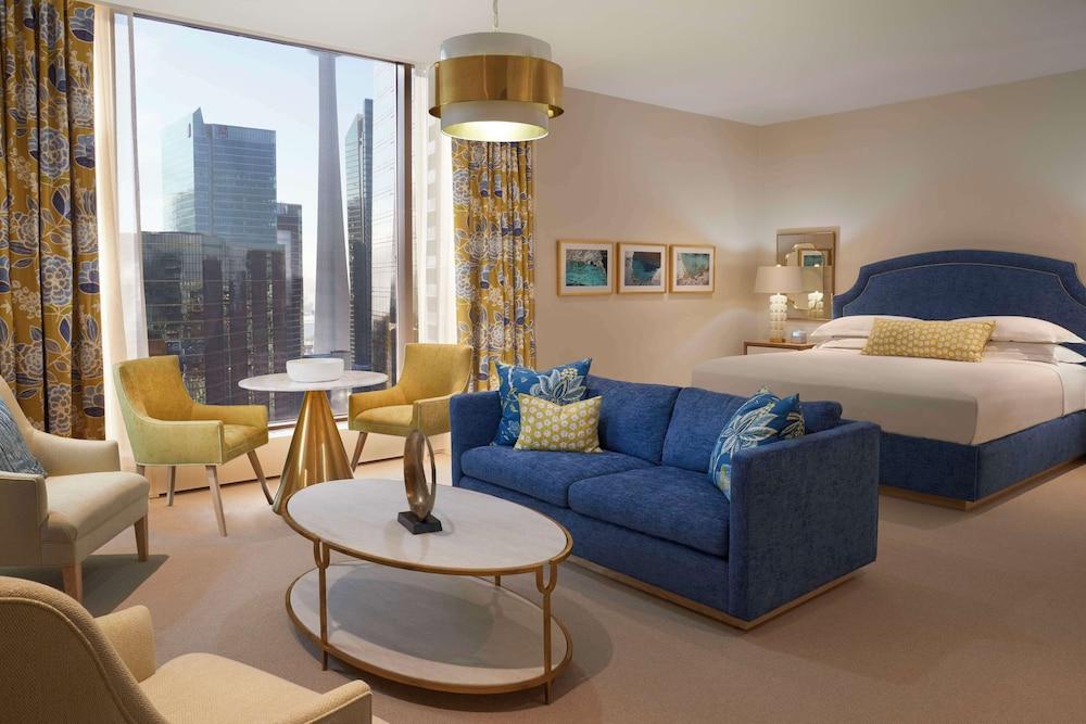 Hilton Toronto Room Type - SUMMERHILL SUITE