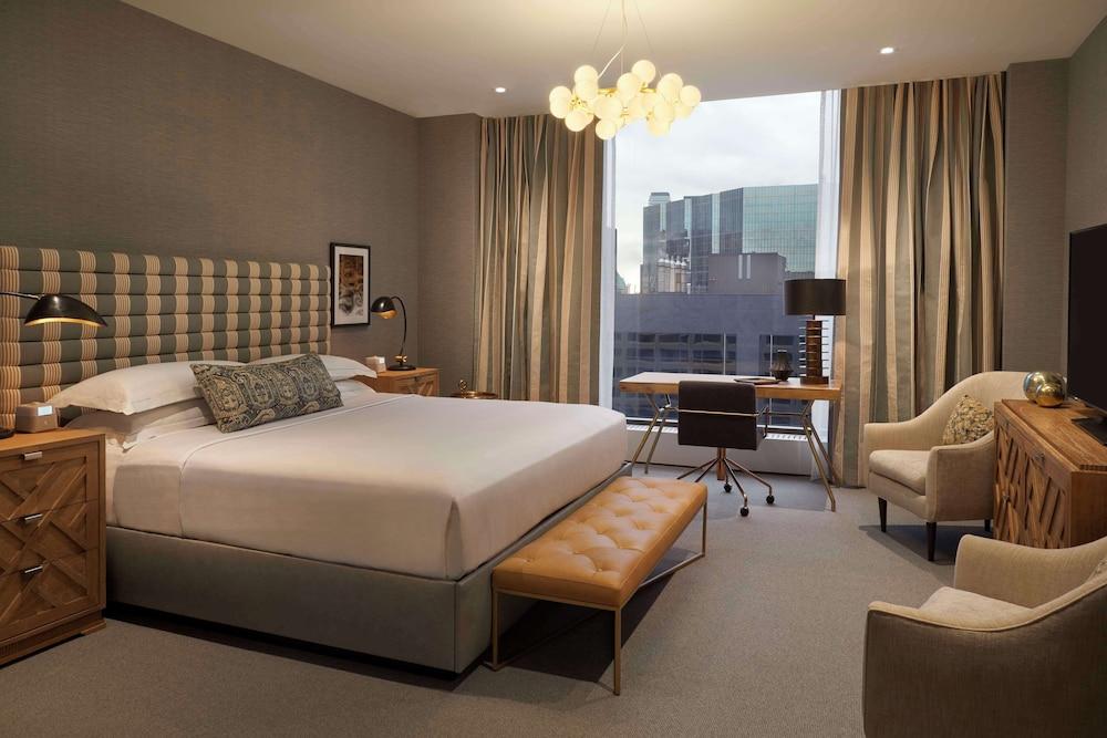 Hilton Toronto Room Type - HIGH PARK SUITE