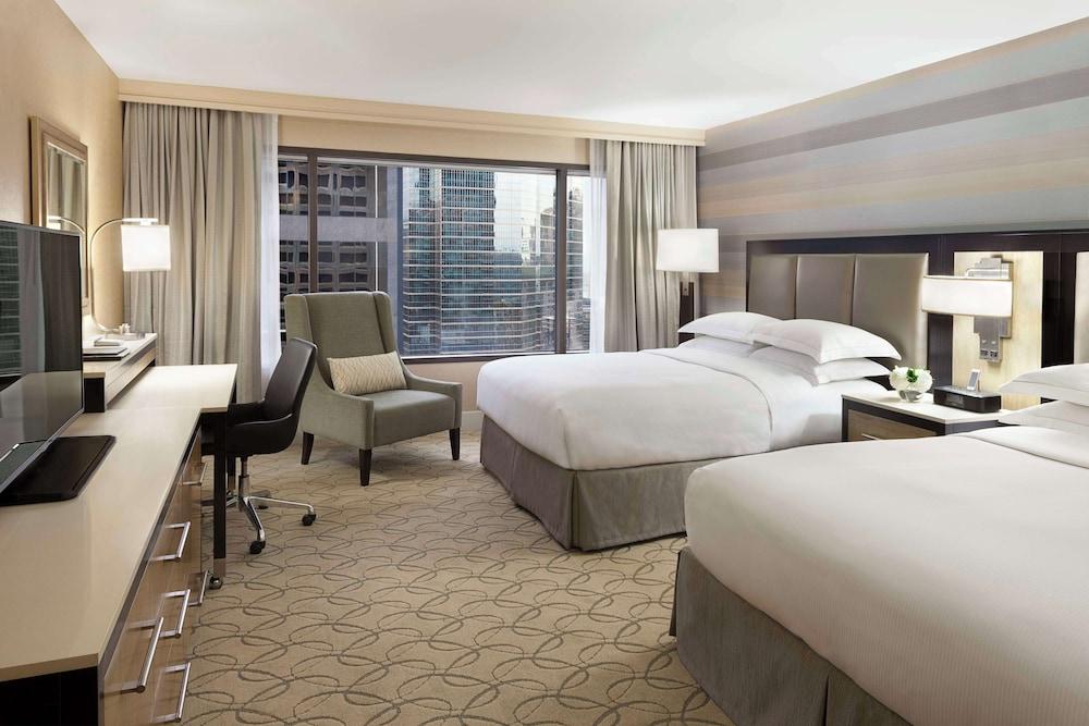 Hilton Toronto Room Type - 2 QUEEN BEDS DELUXE