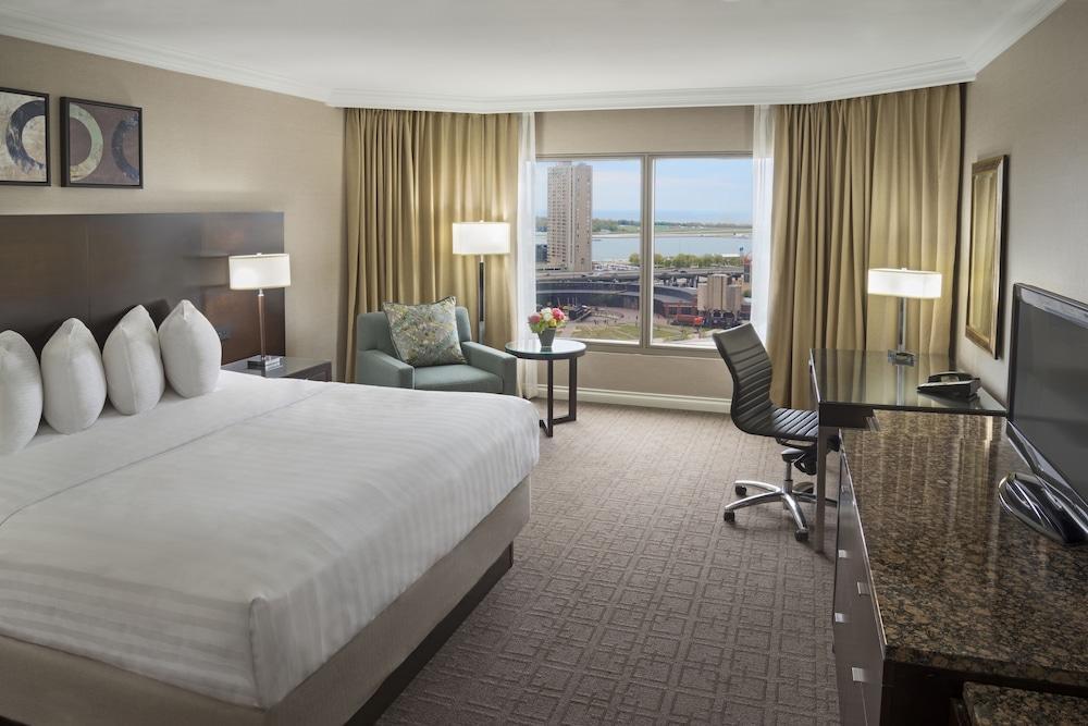 InterContinental TORONTO CENTRE Room Type - Classic Room