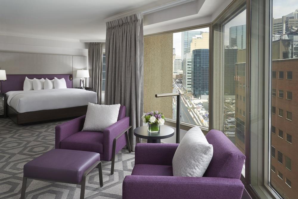 InterContinental TORONTO CENTRE Room Type - Junior Suite, 1 King Bed InterContinental TORONTO CENTRE Room Type - Junior Suite, 1 King Bed