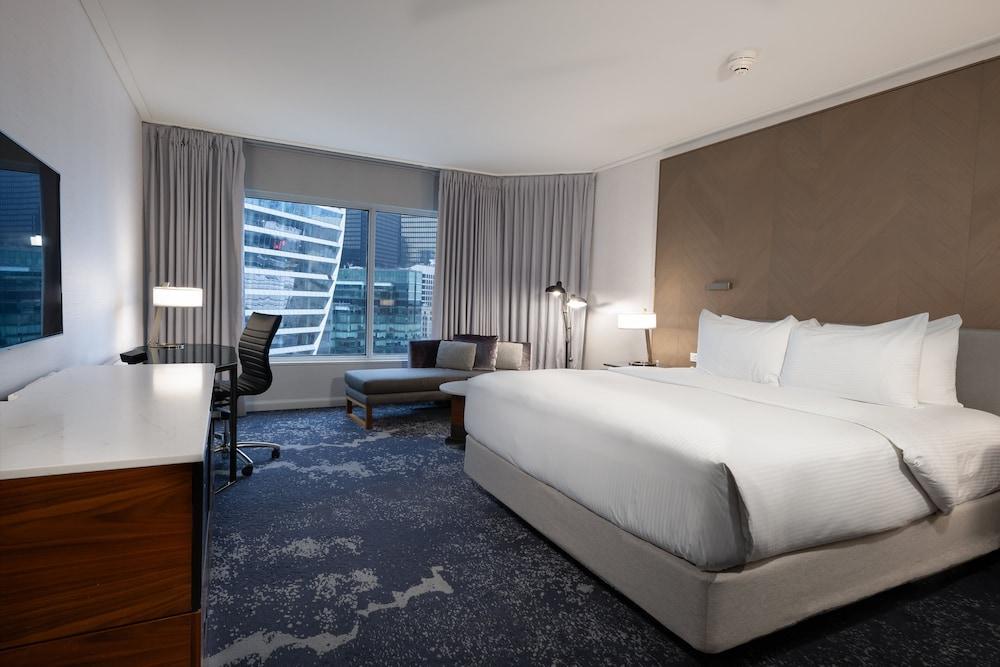 InterContinental TORONTO CENTRE Room Type - Premium Room, 1 King Bed (High Floor)