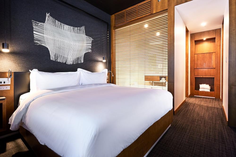 Le Germain Hotel Toronto Room Type - Luxury Room, 1 King Bed (Prestige)