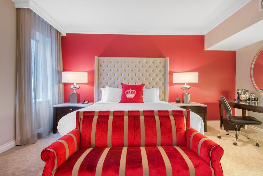 The Omni King Edward Hotel Room Type - Premier Room, 1 King Bed