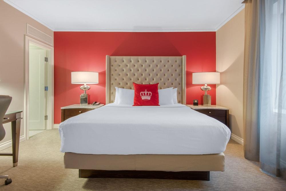 The Omni King Edward Hotel Room Type - Deluxe Room, 1 Queen Bed