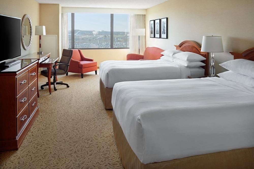 Toronto Airport Marriott Hotel Room Type - Room, 2 Double Beds