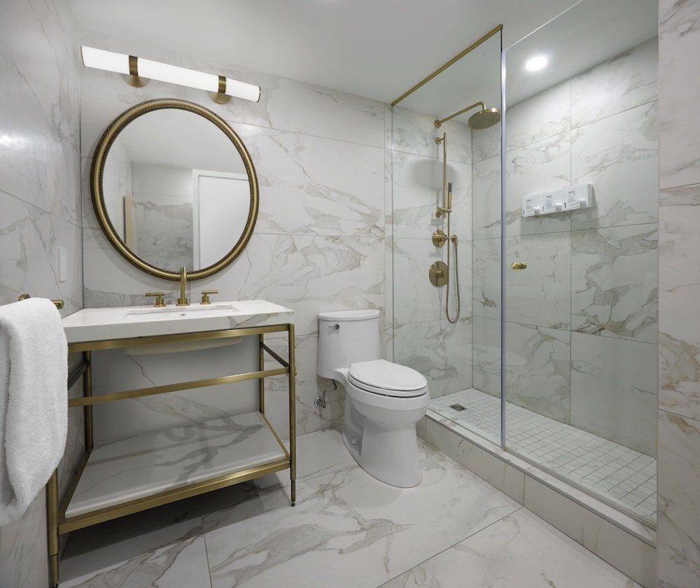 Pantages Hotel Downtown Toronto Room Type - Deluxe Studio, 2 Queen Beds