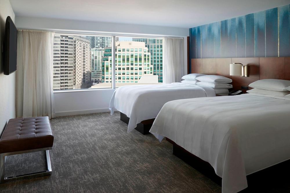 Toronto Marriott City Centre Hotel - Tap to explore photos
