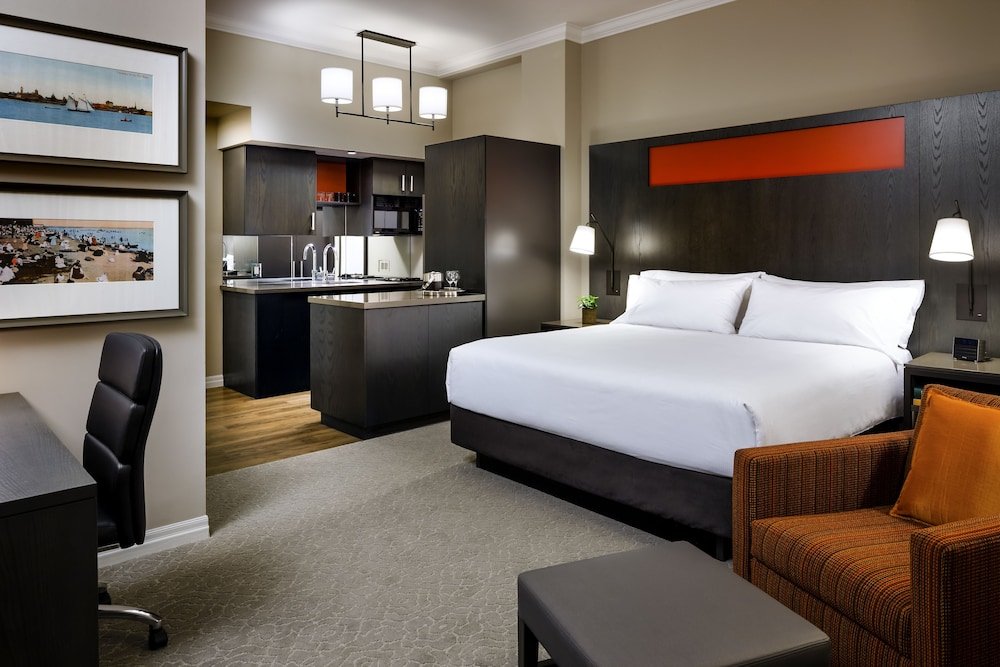 One King West Hotel & Residence Room Type - Historic Superior Suite