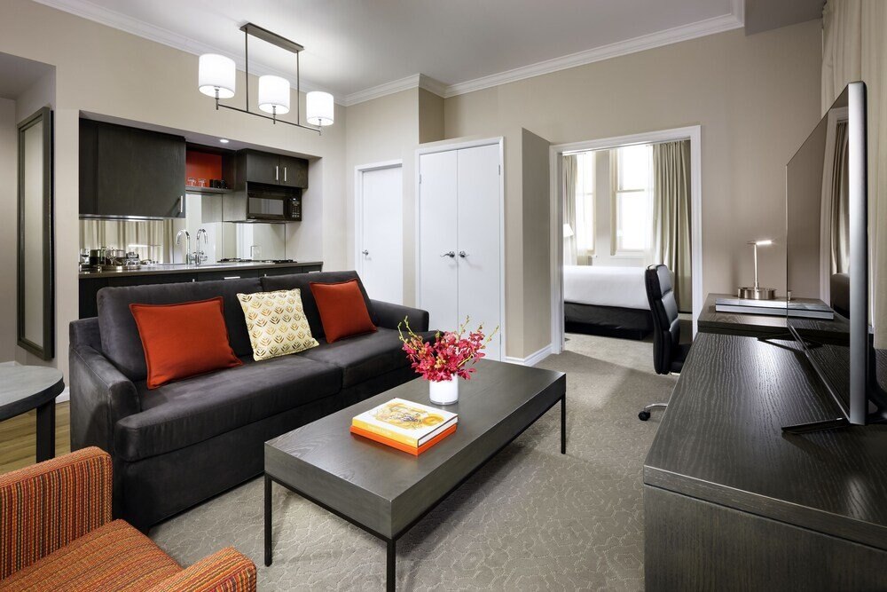 One King West Hotel & Residence Room Type - Historic ONE Suite