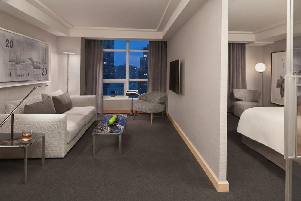 Soho Hotel Toronto Room Type - Premier Executive King Suite Soho Hotel Toronto Room Type - Premier Executive King Suite