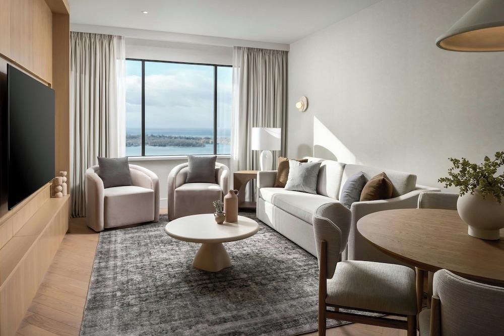 The Westin Harbour Castle, Toronto Room Type - Suite, 1 Bedroom