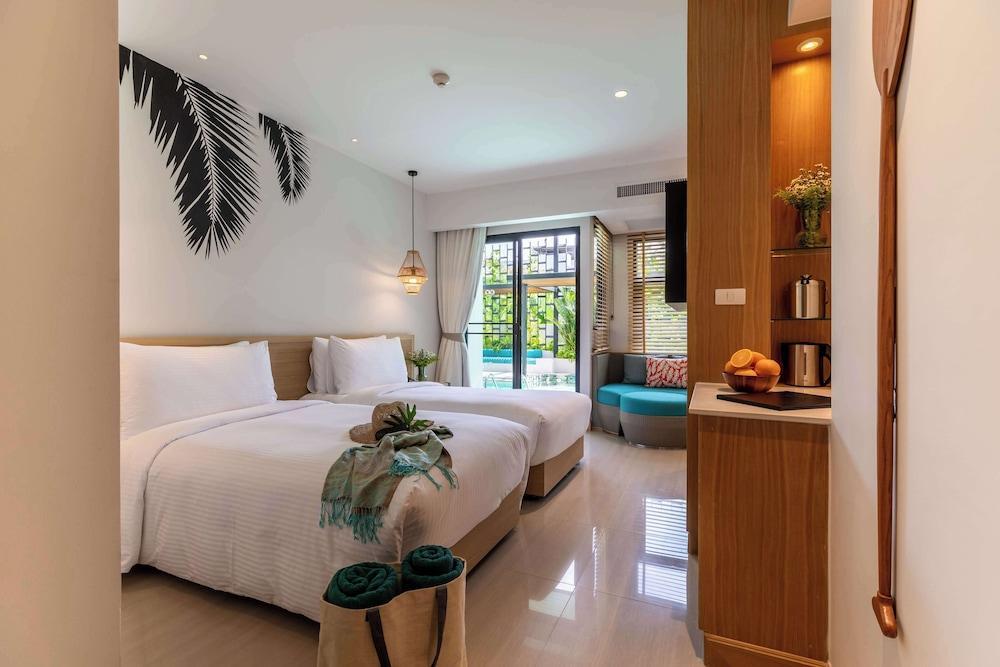 Outrigger Surin Beach Resort Room Type - Deluxe Twin Room, Pool Access