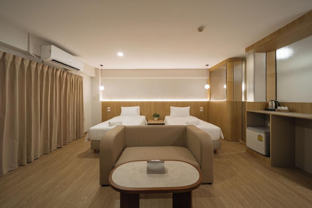 Mintara Hotel Room Type - Superior Twin Room, 2 Twin Beds