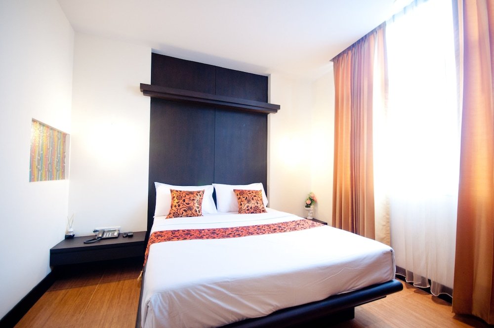 Siam Paradise Entertainment Complex Room Type - Deluxe Double Room