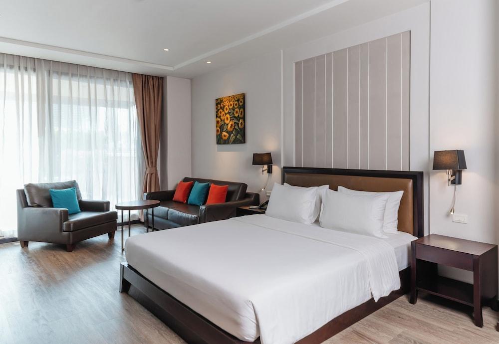 The Dawin Hotel Room Type - Suite, 1 King Bed