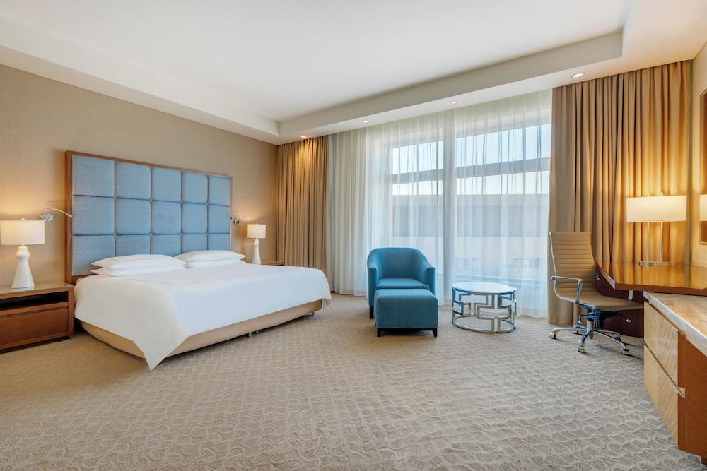 Swissotel Al Ghurair Dubai - Tap to explore photos