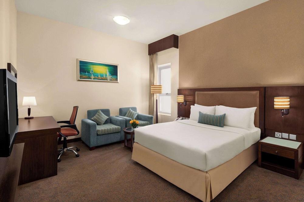 Ramada by Wyndham Dubai Deira Room Type - 1 Queen Bed, Non-Smoking