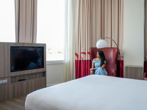 Novotel Melbourne Glen Waverley - Tap to explore photos
