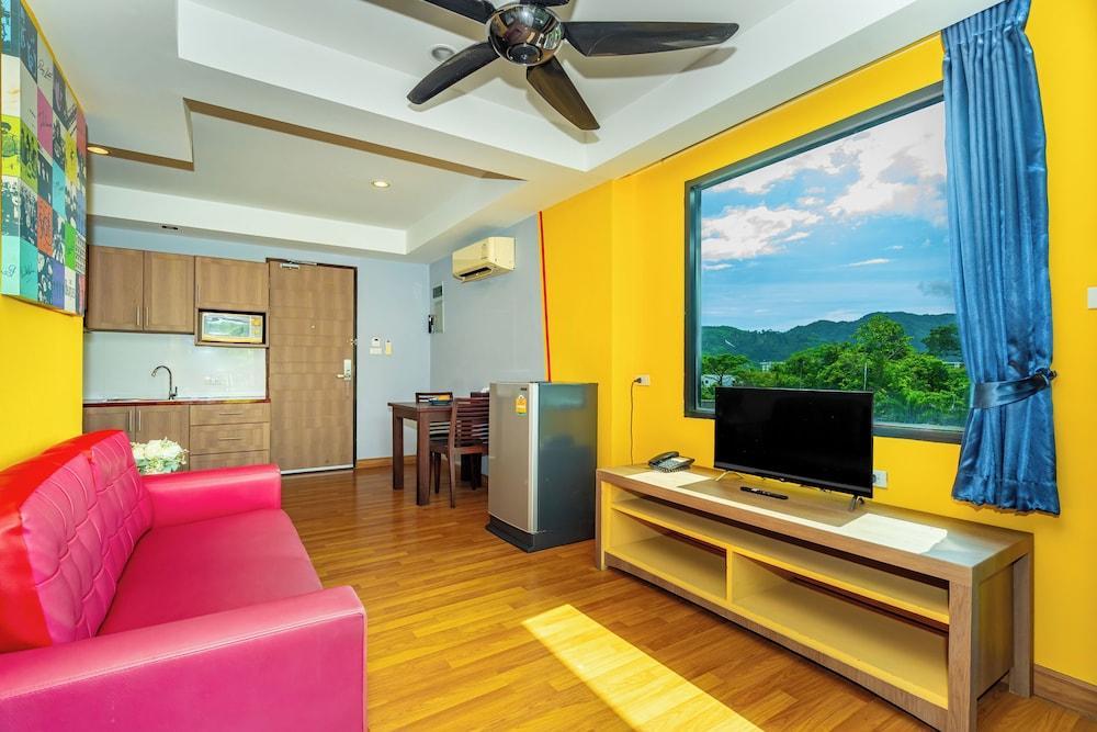 Anchan Boutique Hotel, Phuket - Tap to explore photos
