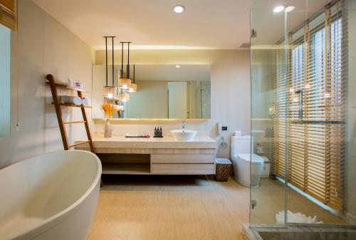 Mandarava Resort and Spa Karon Beach Room Type - Deluxe Double or Twin Room with Pool Access
