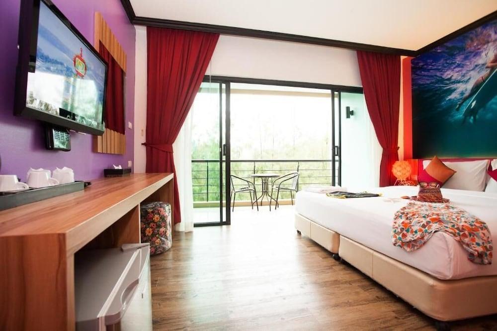 Must Sea Hotel Kata Room Type - Superior Double Room, 1 Double Bed, Balcony
