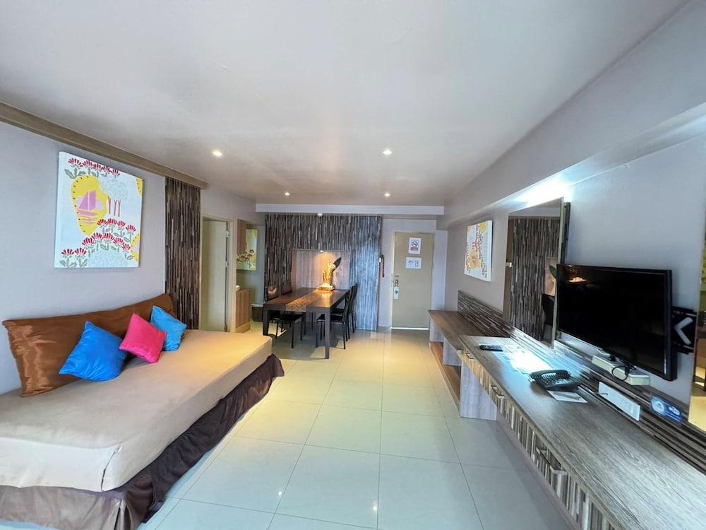 Patong Heritage Room Type - Seaview Suite with 2Bedroom Patong Heritage Room Type - Seaview Suite with 2Bedroom