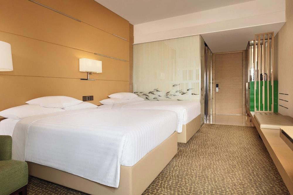 Courtyard by Marriott Hong Kong Sha Tin Room Type - Room, 2 Double Beds, City View