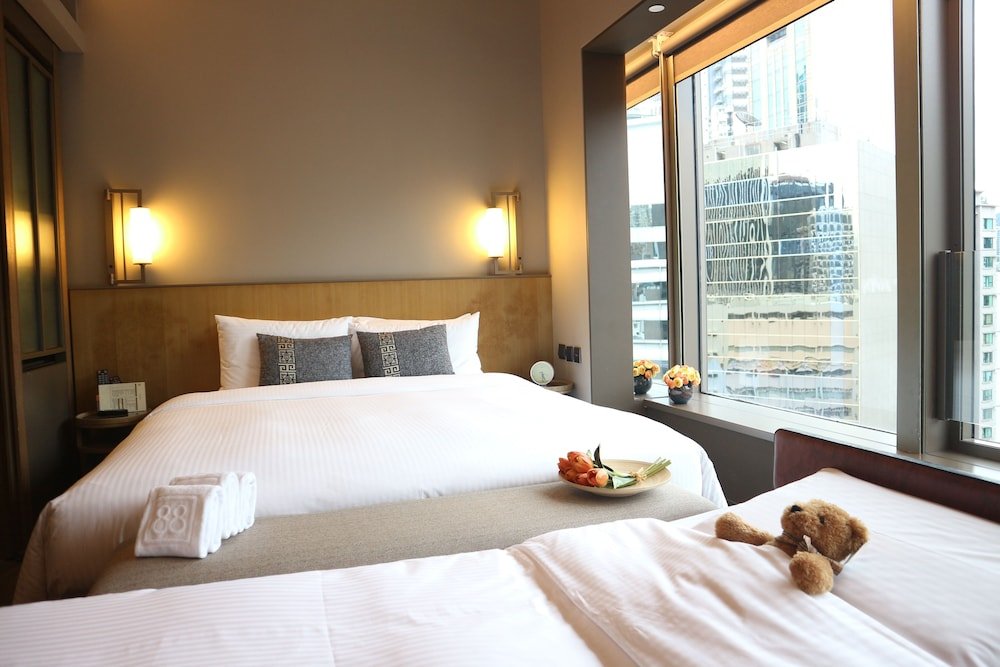 Wanchai 88 Hotel - Tap to explore photos