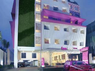 Liberta Hotel Kemang - Tap to explore photos
