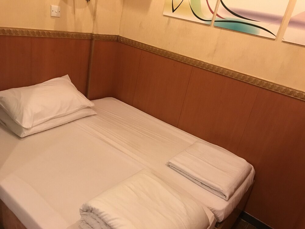Kowloon New Hostel Room Type - Economy Twin Room