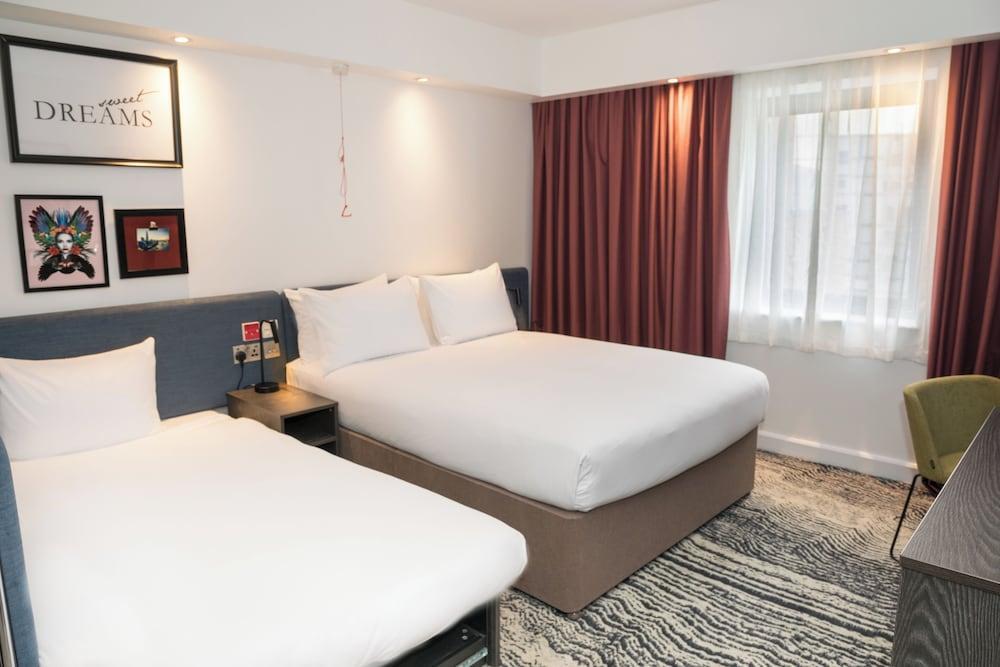 Hampton by Hilton London Croydon - Tap to explore photos