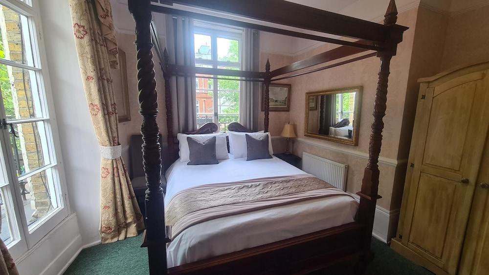 Kings Boutique Hotel Room Type - Double Room, Ensuite (Elizabeth)
