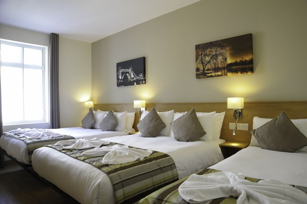 Kings Cross Inn Hotel Room Type - Quadruple Room Kings Cross Inn Hotel Room Type - Quadruple Room