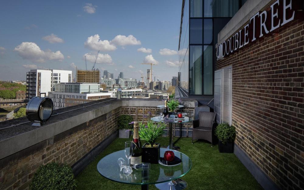 DoubleTree by Hilton London - Greenwich - Tap to explore photos