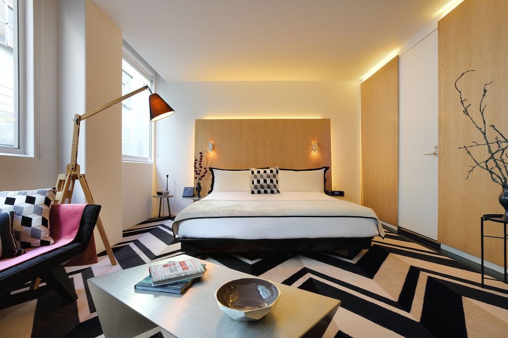 Adelphi Hotel Room Type - Premier King Room