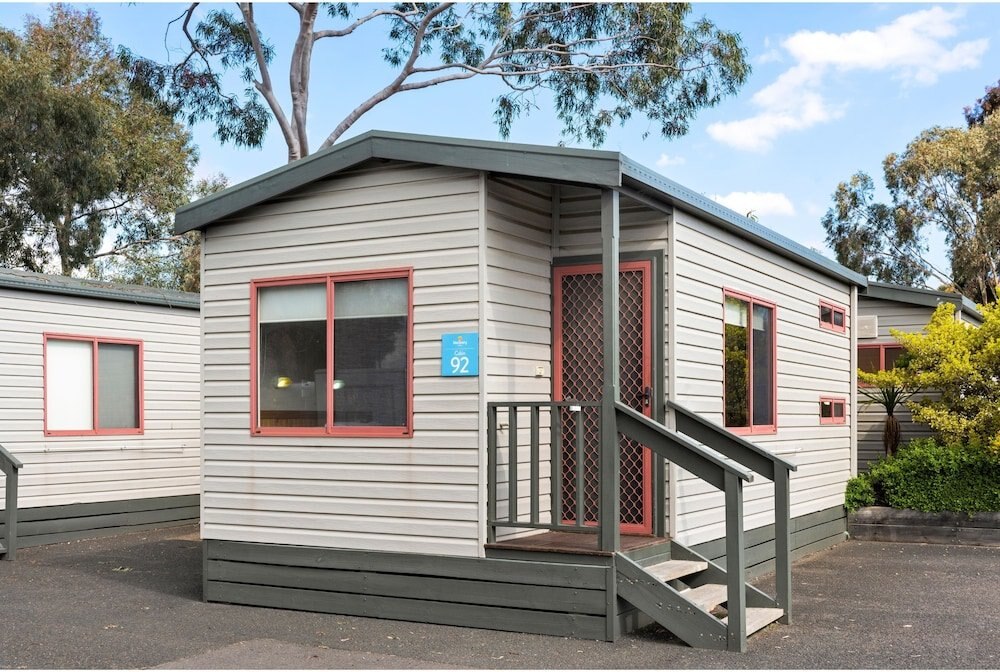 Discovery Parks - Melbourne Room Type - Budget 1 Bedroom Cabin - Sleeps 4 Discovery Parks - Melbourne Room Type - Budget 1 Bedroom Cabin - Sleeps 4