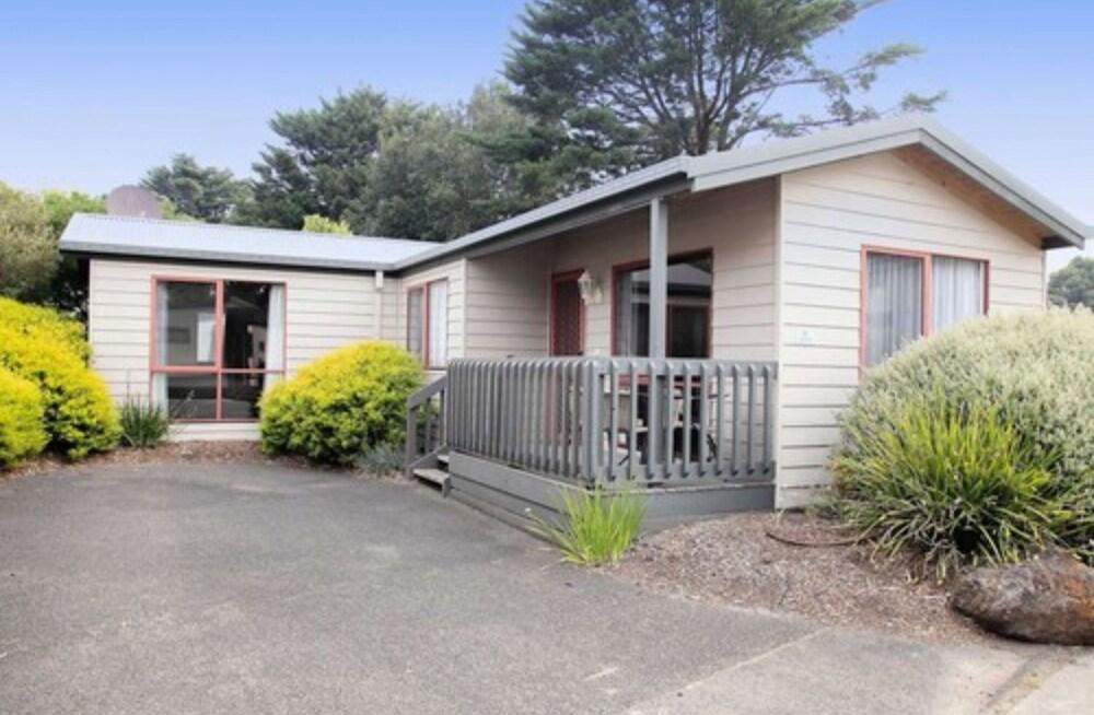 Discovery Parks - Melbourne Room Type - Superior 2 Bedroom Cabin