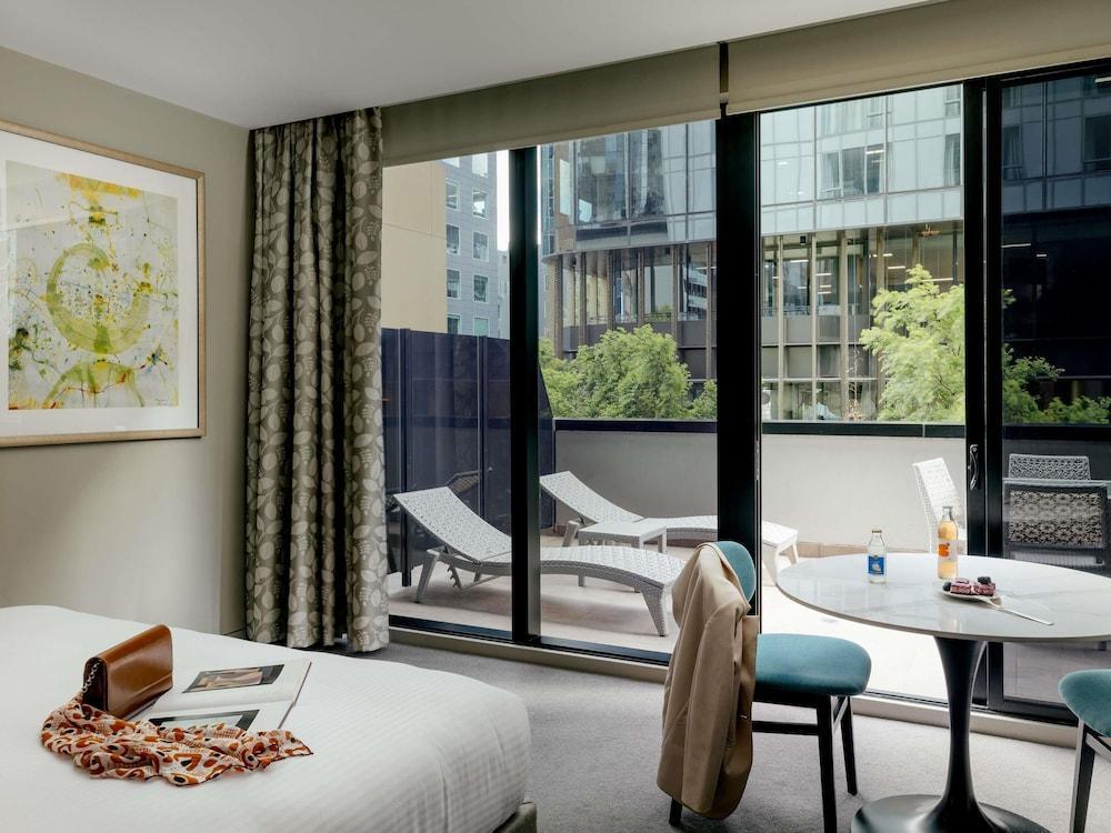 The Olsen Melbourne - Art Series Room Type - Studio Suite Balcony