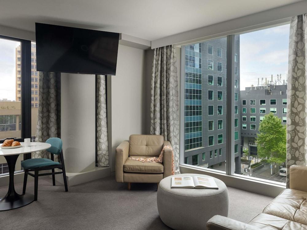 The Olsen Melbourne - Art Series Room Type - Deluxe Suite, 1 Bedroom (One Bedroom Deluxe Suite) The Olsen Melbourne - Art Series Room Type - Deluxe Suite, 1 Bedroom (One Bedroom Deluxe Suite)