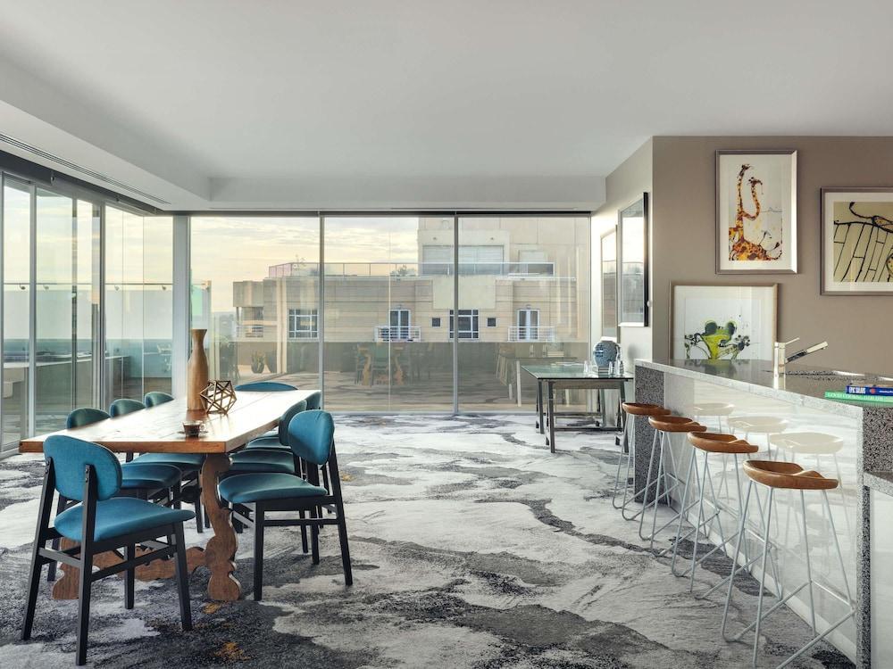 The Olsen Melbourne - Art Series Room Type - Penthouse (John Olsen Penthouse)