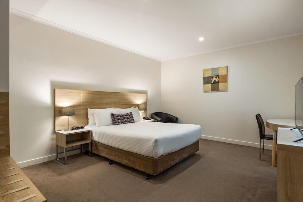 Atlantis Hotel, Melbourne Room Type - Two Bedroom Family Suite Atlantis Hotel, Melbourne Room Type - Two Bedroom Family Suite