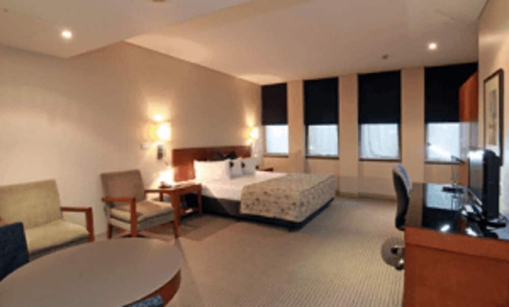 BATMAN'S HILL ON COLLINS Room Type - Studio Apartment